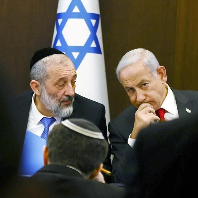 Top Israeli legal official tells Netanyahu to fire key ally